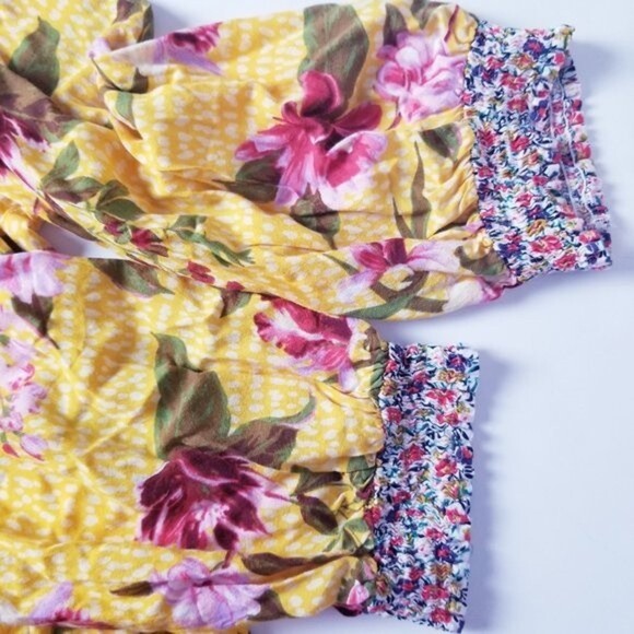 Suzanne Betro Yellow Floral Print Boho Top Size‎ Medium - Picture 3 of 10